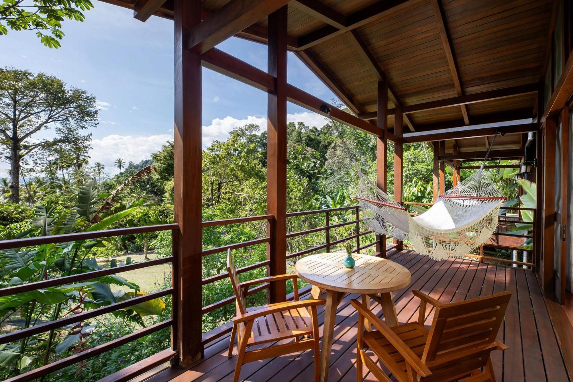 Playa Cativo Lodge Esquinas الغرفة الصورة